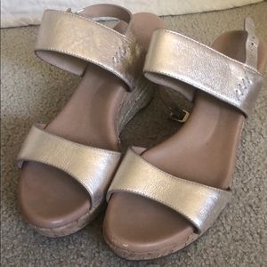Wedge sandals